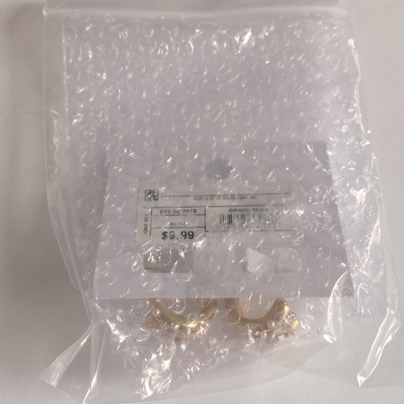 SUGARFIX by BaubleBar Pearl and Gold Double Hoop Earrings - Gold, NWT - Picture 6 of 7